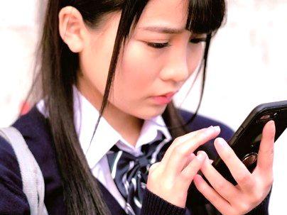 ＜膣内射精されちゃうｗ＞真面目そうな清楚系制服女子がおじさんチンポでヤラレルｗｗｗｗｗ