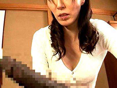 ＜美魔女！＞「おっきい…♡」性欲高めの巨乳おっぱいの綺麗な人妻熟女！ホームステイでキタ外人ビックリ！！