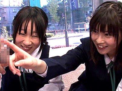 ＜素人企画！＞巨根初体験にきた素人のカワイ子ちゃんたちが恥じらいながらも触ったりしちゃう！！！！