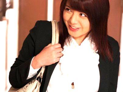 ＜膣内射精！！！＞隣人の巨乳オッパイオネエさんがエロしこでエチエチシチャウゾ！！！