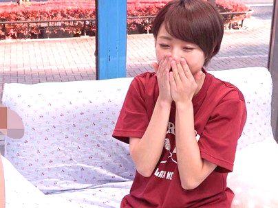 ＜筆おろしギャル…＞スレンダーカワイ子ちゃんがMM号でエロ企画童貞君相手に筆おろしシチャウゾ!!!!!!