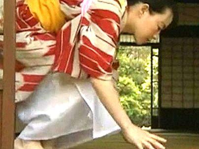 ＜ヘンリー塚本！＞和服姿の清楚系上品な感じ美魔女オバサン！じゅぽフェラシチャウゾ！