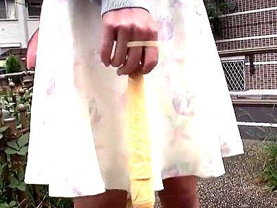＜素人ナンパ！＞真面目そうな清楚系美人！Hな質問中に即パコｓｅｘもちこまれるぞ！