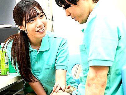 ＜バイトの先輩！＞清楚系美乳おっぱいのお姉さん先輩！早漏を相談したらまさかの・・・