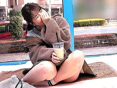 ＜素人ナンパ！＞巨乳おっぱいの女子シロウト！ＭＭ号でエロマッサで興奮してエロ行為に発展シチャウゾ！