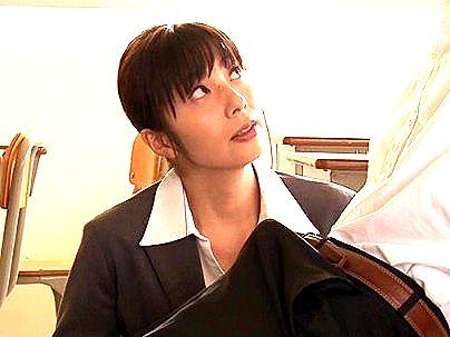 ＜美魔女女教師！＞アラフィフには絶対に見えない先生！生徒のオチンポジュポフェラシチャウゾ！