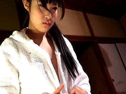 ＜清楚妹！＞スレンダー美乳おっぱい妹が・・久しぶりに会って禁断エロ行為になるぞ！