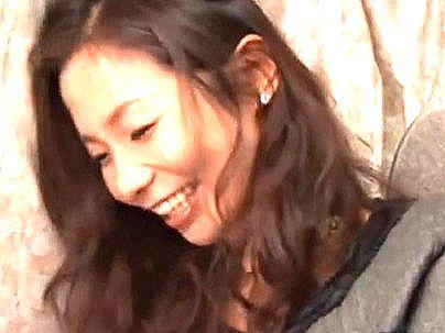 ＜人妻ナンパ「！＞町で見かけたセレブ風奥さん美魔女オバサン！ゲットしてなし崩しエロ行為持ち込んじゃうぞ！