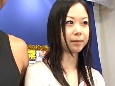 ＜素人カップル！＞「え？負けたの？？」シロウト女子彼女がエロゲームで・・負けてネトラレ行為になるぞ！