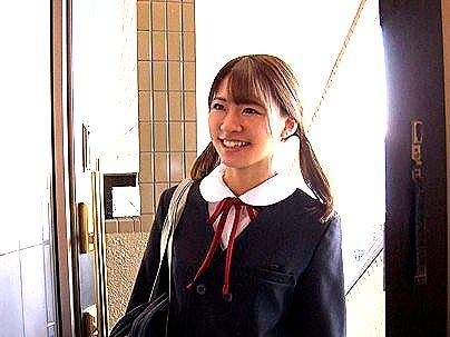 ＜東條なつ！＞スレンダーカワイ子ちゃん姪っ子！おじさんチンポでエロ行為になるぞ！