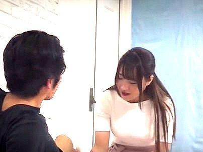 ＜友達とSEX！＞ムチムチ巨乳おっぱいシロウト女子！流れで友達と禁断エロ行為しちゃう！