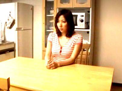 ＜神乳人妻！＞美乳おっぱいおくさんヒトヅマが隣人の男に強引にエロ行為に持ち込まれちゃう！！！