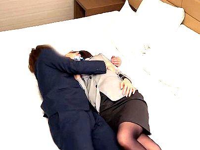 ＜美人CA！＞フライト帰りに即ハメ！性欲高め欲求不満美女がガチパコ！