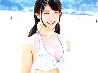 ＜素人！＞海水浴場でゲットした巨乳おっぱい女子！混浴体験でエロ行為に発展シチャウゾ！