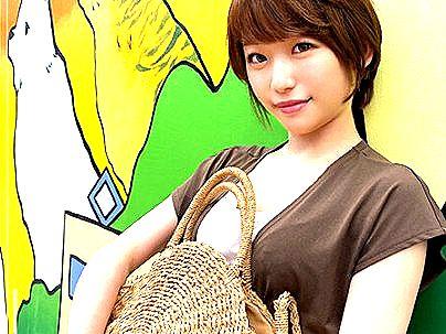 ＜ショートヘア！＞笑顔が最高のスレンダー細身美乳オッパイ美人オネエサン！ホテルでガチパコｓｅｘしちゃう！
