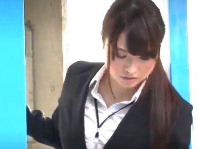 ＜マジックミラー号＞タイトスカートの清楚系美人お姉さんOLがＭＭ号で中出しに！！！！