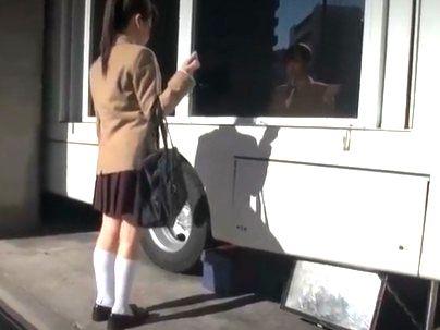 ＜下着アンケート＞マジックミラー号で騙されたｓｅｘになっちゃう素人カワイ子ちゃんｗｗｗ