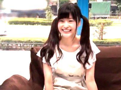 ＜素人ナンパ！＞「はい、ここでですか？」シロウト女子カワイ子ちゃん！ＭＭ号で質問中に即パコされるぞ！