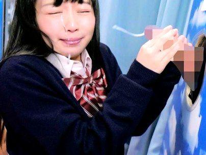 ＜ヤバい企画！！＞MM号で彼のオチンポ当てゲームしたらカワイ子ちゃんが餌食に！！！！！！