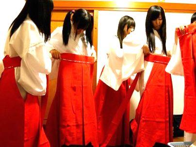＜巫女修行！＞「かわええ…ゾ」スレンダー細見極エロカワイ子ちゃん！チンポにご奉仕もだえカンジチャウゾ！