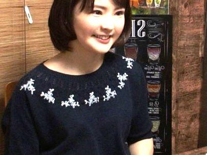 ＜人妻熟女！＞「三十路？エッロｗW！」上品な感じの美魔女奥さん！口説かれてエロ行為に発展シチャウゾ！