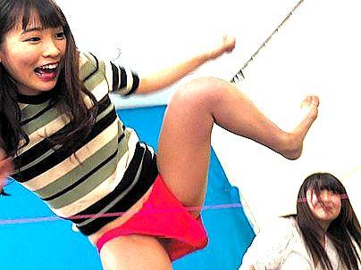 ＜素人ナンパ！＞スレンダー細身美乳オッパイ可愛い美少女！固定バイブでマジイキ潮ふきしちゃうぞ！