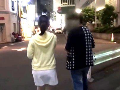 ＜素人ナンパ！＞真面目そうな可愛すぎ美少女ナースをゲットしてなし崩し的エロに持ち込む！！！！