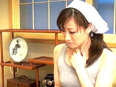 ＜家政婦！＞「すみませんでした、」巨乳おっぱい美魔女おばさん！主人に怒れてオナニーさせられるぞ！