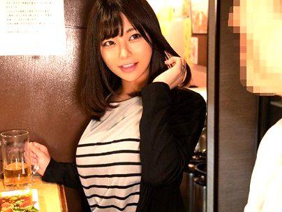 ＜人妻をお持ち帰り！＞色っぽい感じの極上人妻が声かけられてエロ行為になっちゃうぞｗｗｗｗｗ