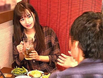 ＜相席居酒屋！＞上品な感じの清楚系奥さんがなし崩しにエロ行為！盗撮無断発売されるぞ！！！！