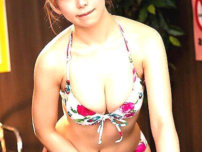 ＜オイルマッサージ！＞グラマラスエロい体の巨乳おっぱい女子！口説いてエロ行為に持ち込まれちゃう！