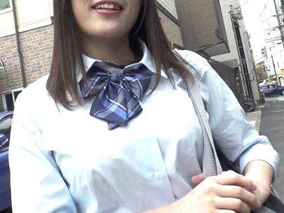 ＜膣内射精セックス！！＞「この子・・・デケじゃん！！」ぽっちゃりボイン制服美少女！種付け膣内発射中出しになっとる！！