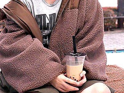 ＜素人ナンパ！＞韓流好きのイマドキカワイ子ちゃん！ナンパされてMM号でエロマッサの餌食でもだえる姿ヤッバ！