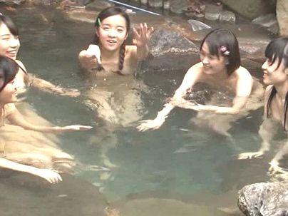＜露天風呂！＞めちゃくちゃエロいカワイ子ちゃんたち５人とエチエチシチャウゾ！！！！