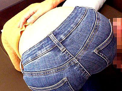 ＜三十路！＞美乳オッパイデカ尻な近所の奥様！男が興奮してしまいエロ行為に！