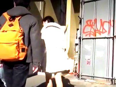 ＜素人ナンパ！＞「ここでやるの？」巨乳おっぱい素人女子！友達男女でおっパブ体験したらエロ行為になるぞ！