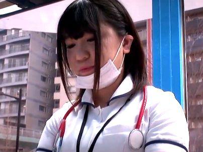 ＜素人企画＞「・・・ブスだろ！」巨乳ボインのぶす看護師ナース！MM号でエチエチ発展しちゃう(無料エロ動画)
