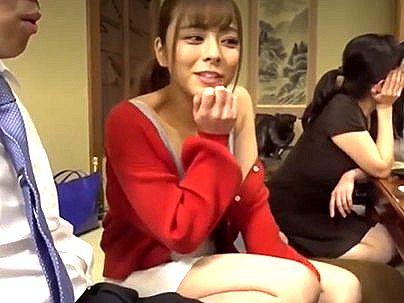 ＜同窓会！＞久しぶりあった巨乳オッパイおくさんヒトヅマ！NTR不倫エロ行為になるぞ！