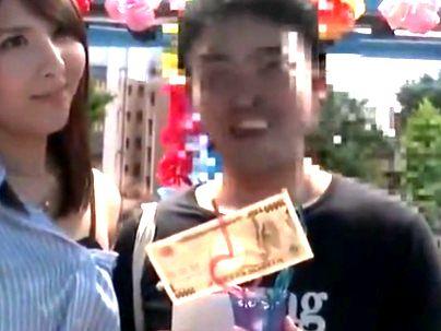 ＜寝取られ膣内射精！＞彼氏が近くにいるのにマジックミラー号で素人のカワイ子ちゃんが寝取られちゃうｗｗｗｗ