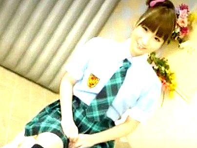 ＜風俗嬢！＞「かわええ…ゾ！」スレンダー美乳おっぱい美少女！制服コスでエロ行為シテクレチャウ！