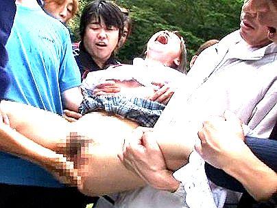 ＜女子MG！＞『ダ！ダメ～・・・』スレンダー美乳おっぱい女子マネージャー！野外でエロ行為もだえカンジチャウ！