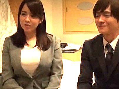 ＜NTRセックス＞エロい体のおくさんヒトヅマが後輩男子とえちえち浮気行為シチャウゾ！！！！