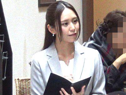 ＜美人秘書！＞スタイル抜群ボインのお姉さん美人秘書が首絞めファックでもだえカンジチャウゾ！！！