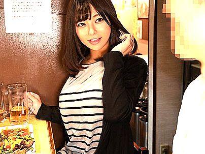 ＜人妻ナンパ！＞滅茶苦茶エロい感じの美人奥さん！居酒屋で口説いてエロ行為に発展シチャウゾ！