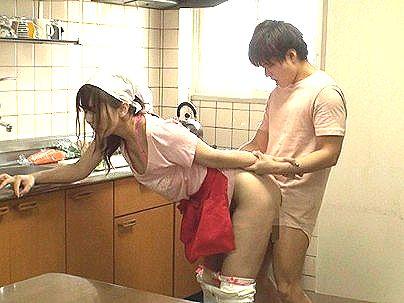＜家事代行＞エロい感じの家事代行オバサン熟女をなし崩し的エロ行為に持ち込んじゃうぞ！！！！