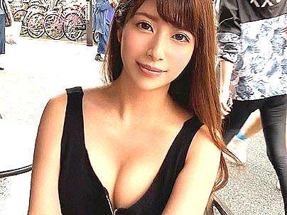 ＜２８歳人妻！＞スレンダー細身美乳オッパイ奥さん人妻美尻の神スタイル！激エロファックしちゃうぞ！