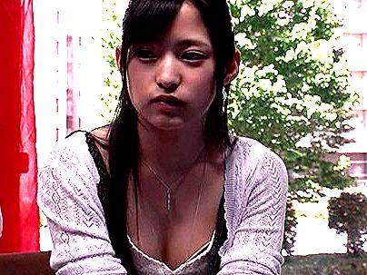 ＜素人カップル！＞「いいの…♡」滅茶苦茶カワイ子ちゃん素人女子！オイルマッサでエロ行為に発展シチャウゾ！