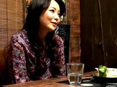 ＜人妻ナンパ！＞「え？いですよ…♡」巨乳おっぱいの四十路奥さん！居酒屋で口説かれてエロ行為！