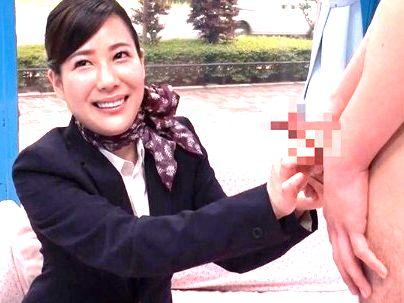 ＜筆おろし！＞「めっちゃ！綺麗！」清楚美人なお姉さんキャビンアテンダント！ＭＭ号で筆おろしシテクレチャウ！