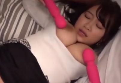 乳輪がものすごくエロいカワイ子ちゃんギャルが大股開きでバイブで感じるｗ